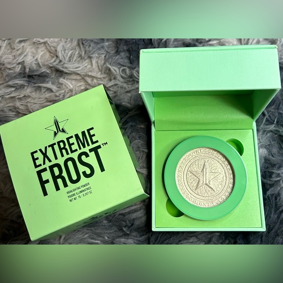 JEFFREE STAR COSMETICS Extreme Frost Highligter - Picture 6 of 15
